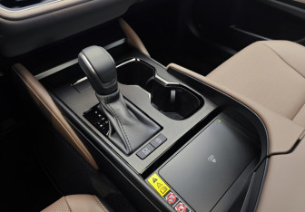 Новый Lexus ES 2025 (12 фото)