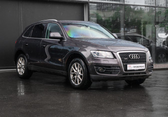 Подержанный автомобиль Audi Q5 2010 года (3 фото)