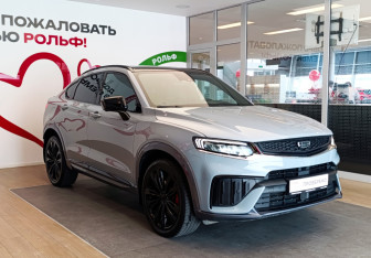 Подержанный автомобиль Geely Tugella 2022 года (3 фото)