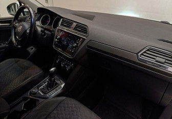 Подержанный автомобиль Volkswagen Tiguan 2018 года (7 фото)