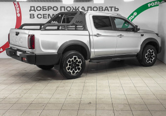 Подержанный автомобиль JAC T9 2024 года (4 фото)