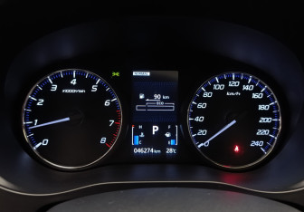 Подержанный автомобиль Mitsubishi Outlander 2022 года (19 фото)