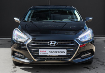 Подержанный автомобиль Hyundai i40 Sedan 2016 года (2 фото)