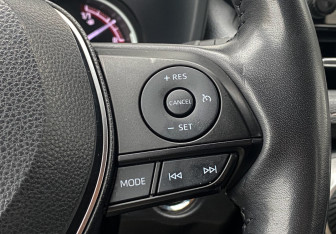 Подержанный автомобиль Toyota RAV4 2022 года (20 фото)