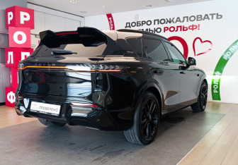 Подержанный автомобиль Voyah Free 2023 года (4 фото)