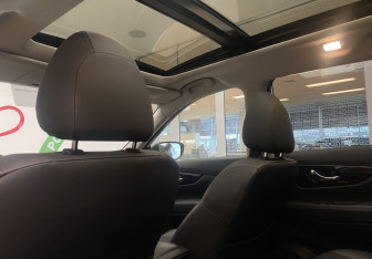 Подержанный автомобиль Nissan X-Trail 2022 года (9 фото)