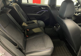 Новый Volkswagen Tiguan 2025 (8 фото)