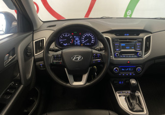 Подержанный автомобиль Hyundai Creta 2018 года (11 фото)