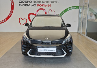 Подержанный автомобиль Kia Rio Hatchback 2021 года (2 фото)