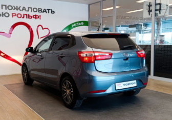 Подержанный автомобиль Kia Rio Hatchback 2012 года (6 фото)
