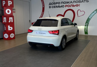 Подержанный автомобиль Audi A1 2014 года (4 фото)