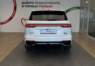 Подержанный автомобиль Geely Monjaro 2026 года (5 фото)