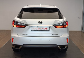 Подержанный автомобиль Lexus RX 2018 года (5 фото)