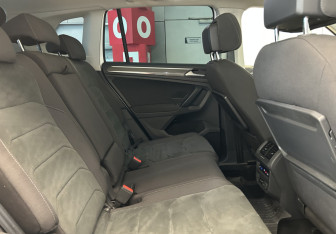 Подержанный автомобиль Volkswagen Tiguan 2019 года (7 фото)