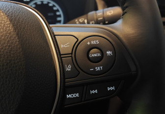 Новый Toyota RAV4 2025 (10 фото)