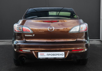 Подержанный автомобиль Mazda 3 Sedan 2013 года (5 фото)