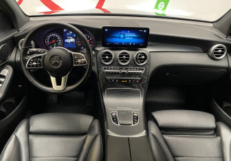 Подержанный автомобиль Mercedes-Benz GLC Coupe 2021 года (10 фото)