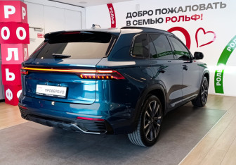 Подержанный автомобиль Geely Monjaro 2023 года (4 фото)