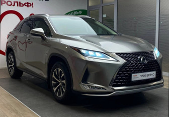 Подержанный автомобиль Lexus RX 2021 года (3 фото)