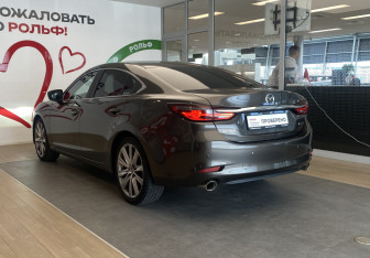 Подержанный автомобиль Mazda 6 Sedan 2021 года (6 фото)