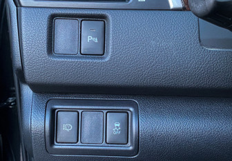 Подержанный автомобиль Toyota Camry Sedan 2015 года (17 фото)