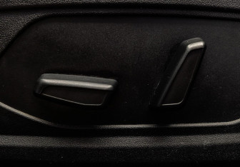 Подержанный автомобиль Hyundai Elantra Sedan 2020 года (12 фото)