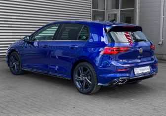 Подержанный автомобиль Volkswagen Golf Hatchback 2021 года (7 фото)