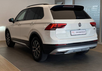 Подержанный автомобиль Volkswagen Tiguan 2019 года (6 фото)