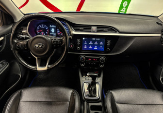 Подержанный автомобиль Kia Rio Sedan 2021 года (9 фото)