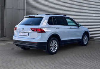 Подержанный автомобиль Volkswagen Tiguan 2019 года (5 фото)