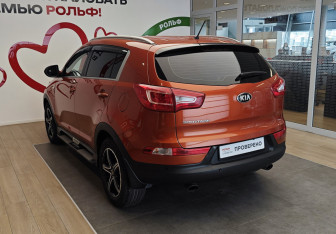Подержанный автомобиль Kia Sportage 2013 года (6 фото)