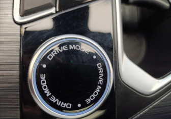 Подержанный автомобиль Geely Tugella 2022 года (21 фото)