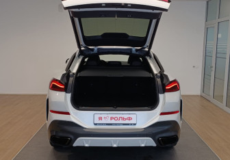 Подержанный автомобиль BMW X6 2020 года (7 фото)