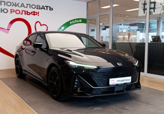 Подержанный автомобиль Changan UNI-V 2024 года (3 фото)