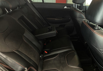 Подержанный автомобиль Kia Sportage 2019 года (8 фото)