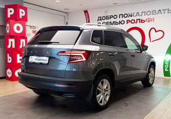 Подержанный автомобиль Skoda Karoq 2022 года (4 фото)