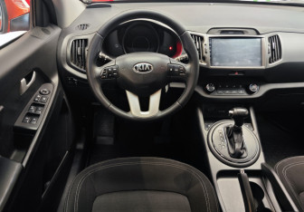 Подержанный автомобиль Kia Sportage 2013 года (15 фото)