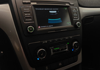 Подержанный автомобиль Skoda Yeti 2013 года (11 фото)