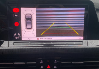Подержанный автомобиль Volkswagen Golf GTI Hatchback 2021 года (19 фото)