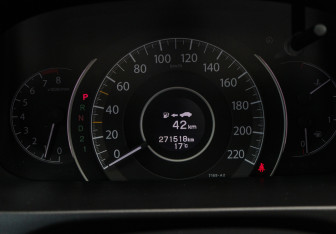 Подержанный автомобиль Honda CR-V 2013 года (19 фото)