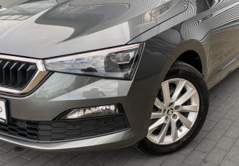 Подержанный автомобиль Skoda Rapid Liftback 2020 года (4 фото)