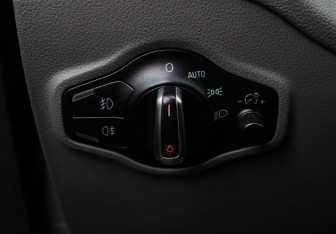 Подержанный автомобиль Audi Q5 2010 года (20 фото)
