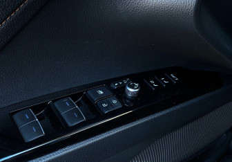 Подержанный автомобиль Toyota Camry Sedan 2023 года (29 фото)