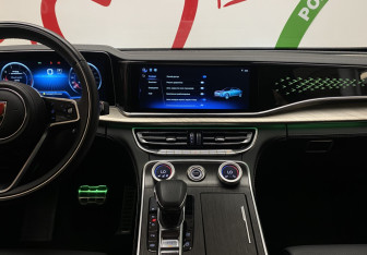 Подержанный автомобиль Hongqi H9 2023 года (13 фото)