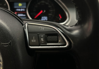 Подержанный автомобиль Audi Q7 2012 года (13 фото)