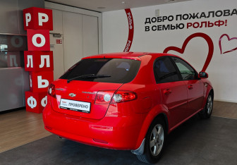 Подержанный автомобиль Chevrolet Lacetti Hatchback 2007 года (4 фото)