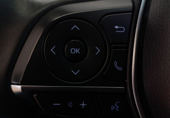 Подержанный автомобиль Toyota Camry Sedan 2019 года (15 фото)