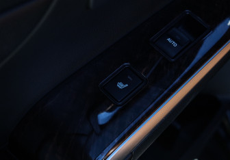 Подержанный автомобиль Toyota Camry Sedan 2016 года (10 фото)
