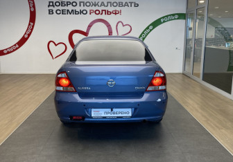 Подержанный автомобиль Nissan Almera Classic 2006 года (5 фото)