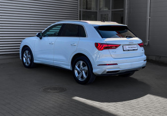 Подержанный автомобиль Audi Q3 2020 года (7 фото)